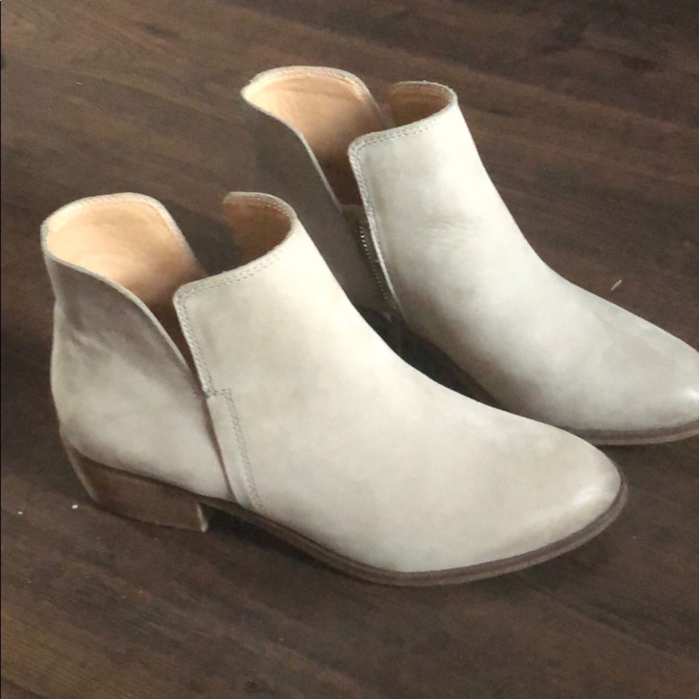 Splendid Suede Light Grey Distressed Booti…